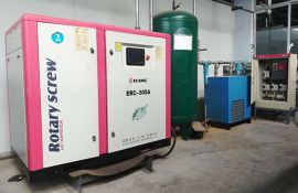 離心式空壓機(jī)與螺桿空壓機(jī)的區(qū)別