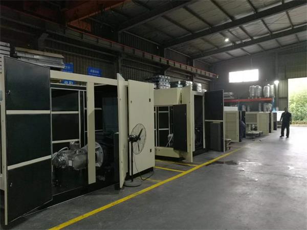 無油螺桿空壓機(jī)